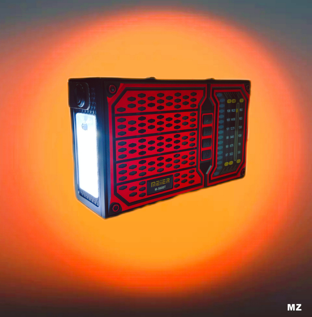 Радиоприемник с MP3 плеером, Bluetooth+фонарь DSP radio M-560BT