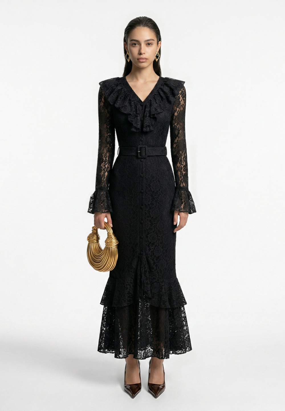 Кружевное платье с пуговицами