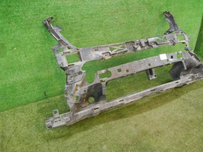 Кронштейн переднего бампера Mercedes GLE C292 (2015-2019)