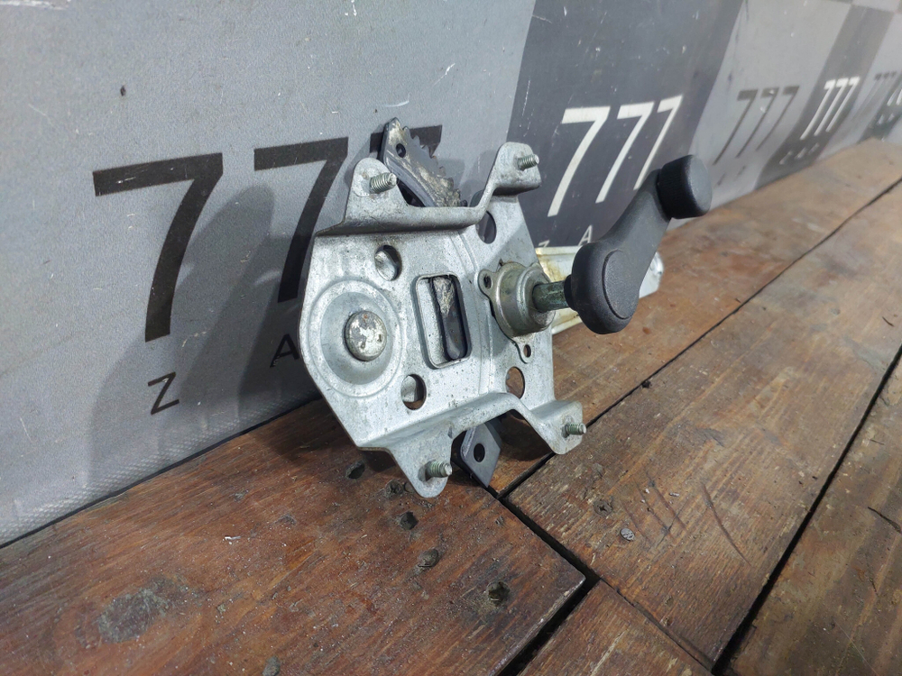 Стеклоподъемник мех. задний левый Kia Picanto 1 04-11 Б/У Оригинал 8340107000