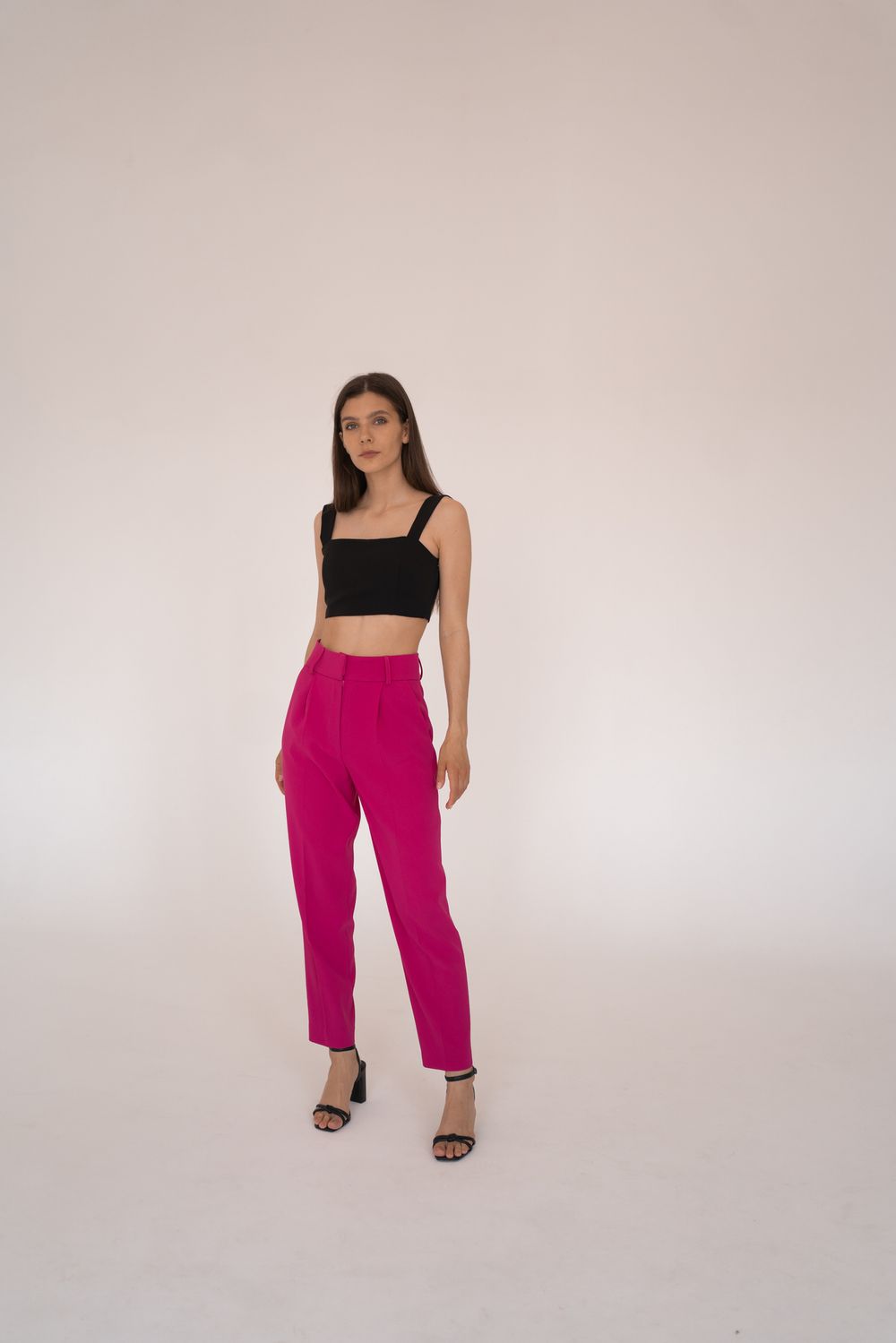 Брюки-бананы в цвете фуксия