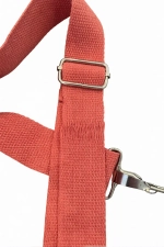 Сумка дорожная красная из плотного текстиля вместительная QOZA