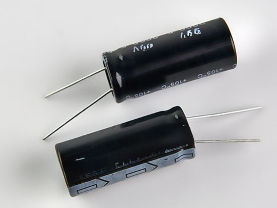 Конденсатор электролитический 3300мкФ 50в 105°С CD110 / 18х38 / YG