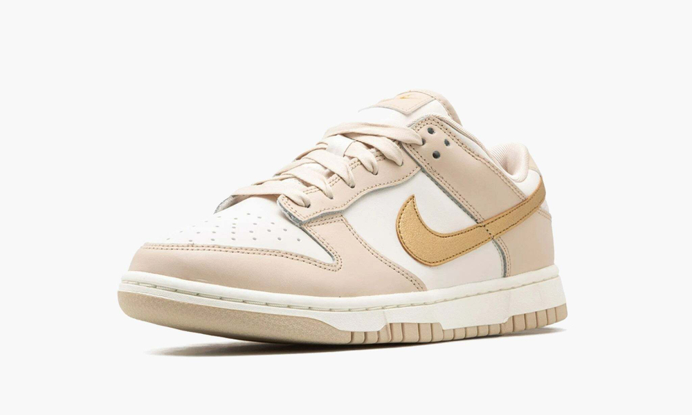 Dunk Low WMNS "Phantom Metallic Gold"