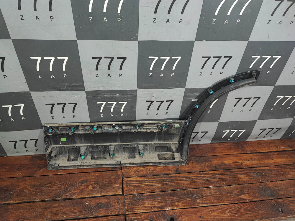 Накладка двери задней правой Chery Tiggo 8 Pro 21-нв Б/У Оригинал 609000054AA