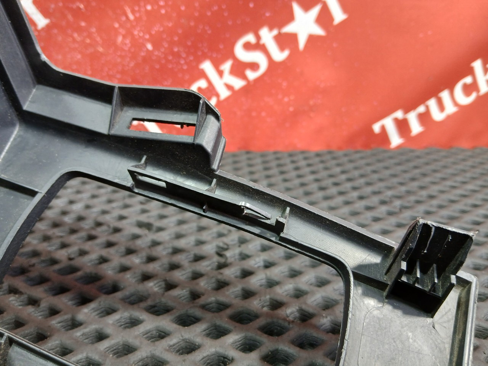 Накладка торпедо 2023г.