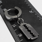 Серьга кольцо с подвеской "Лезвие" для пирсинга уха. Медицинская сталь. Цена за одну штуку.