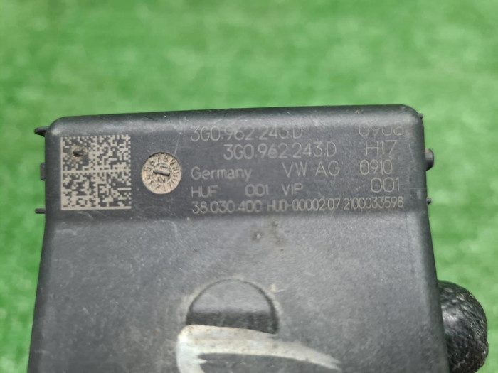 Блок управления багажника Audi Q8 (2018-н.в.)