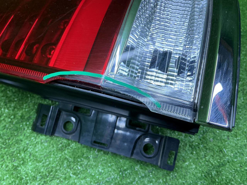 Фонарь правый внешний Land Cruiser 200 (2015-2021)