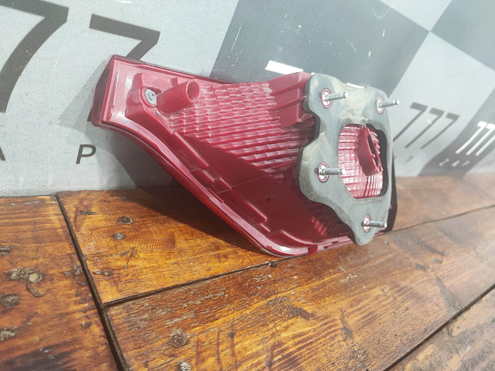 Фонарь задний левый Kia Sportage 4 (QL) 16-18 Б/У Оригинал 92405F1000