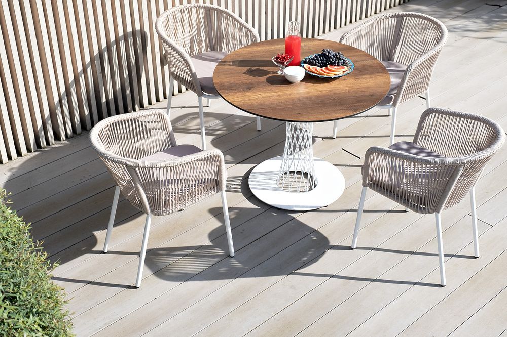 "Марсель" стул плетеный из роупа, каркас алюминий белый муар, роуп бежевый круглый, ткань бежевая 15052