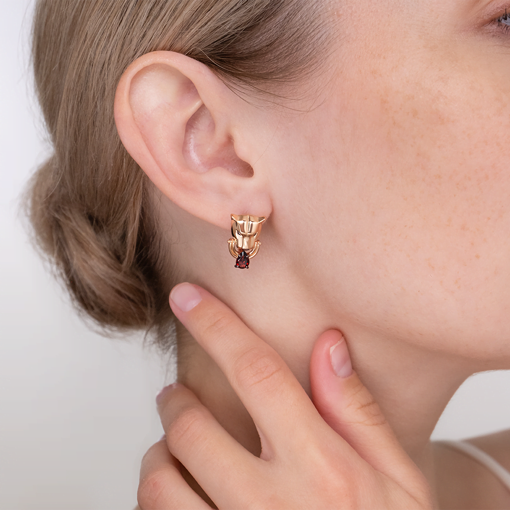 Серьги «Пантеры» с английским замком из красного золота с гранатом