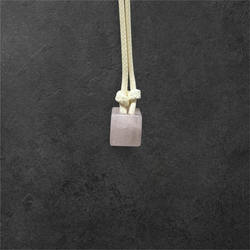 Подвеска. Розовый кварц