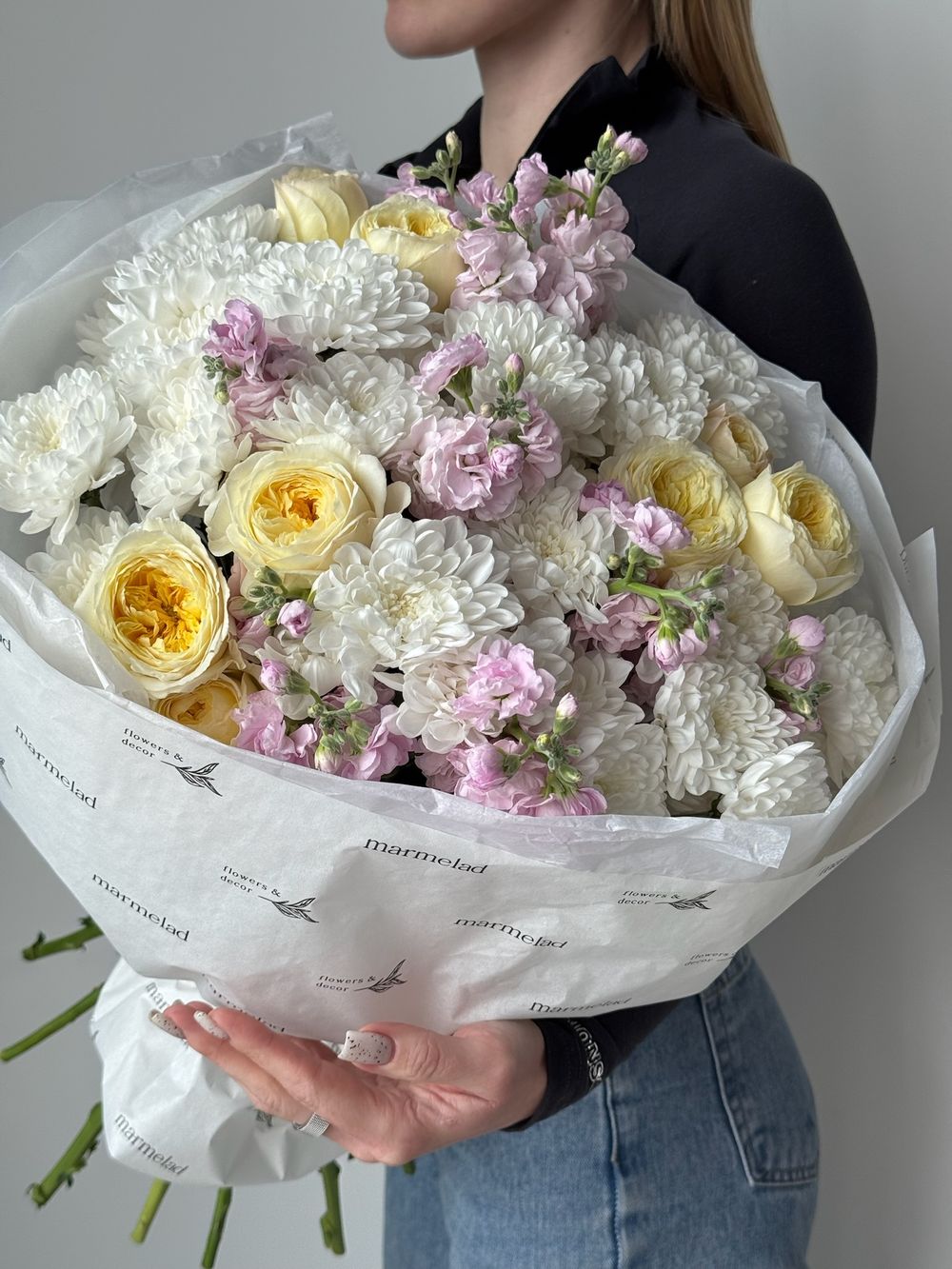 Букет сборный в желтых оттенках размер L