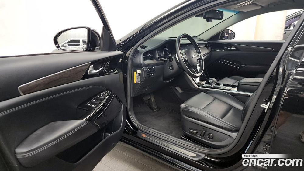 Kia K7 (Cadenza) Premier Hybrid Prestige (03.2020)