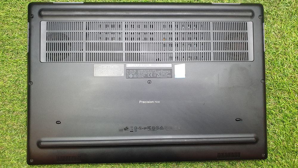 Игровой DELL i7-8/32Gb/Quadro P2000 4Gb/FHD/Precision 7530 [7530-2349]/Windows 10