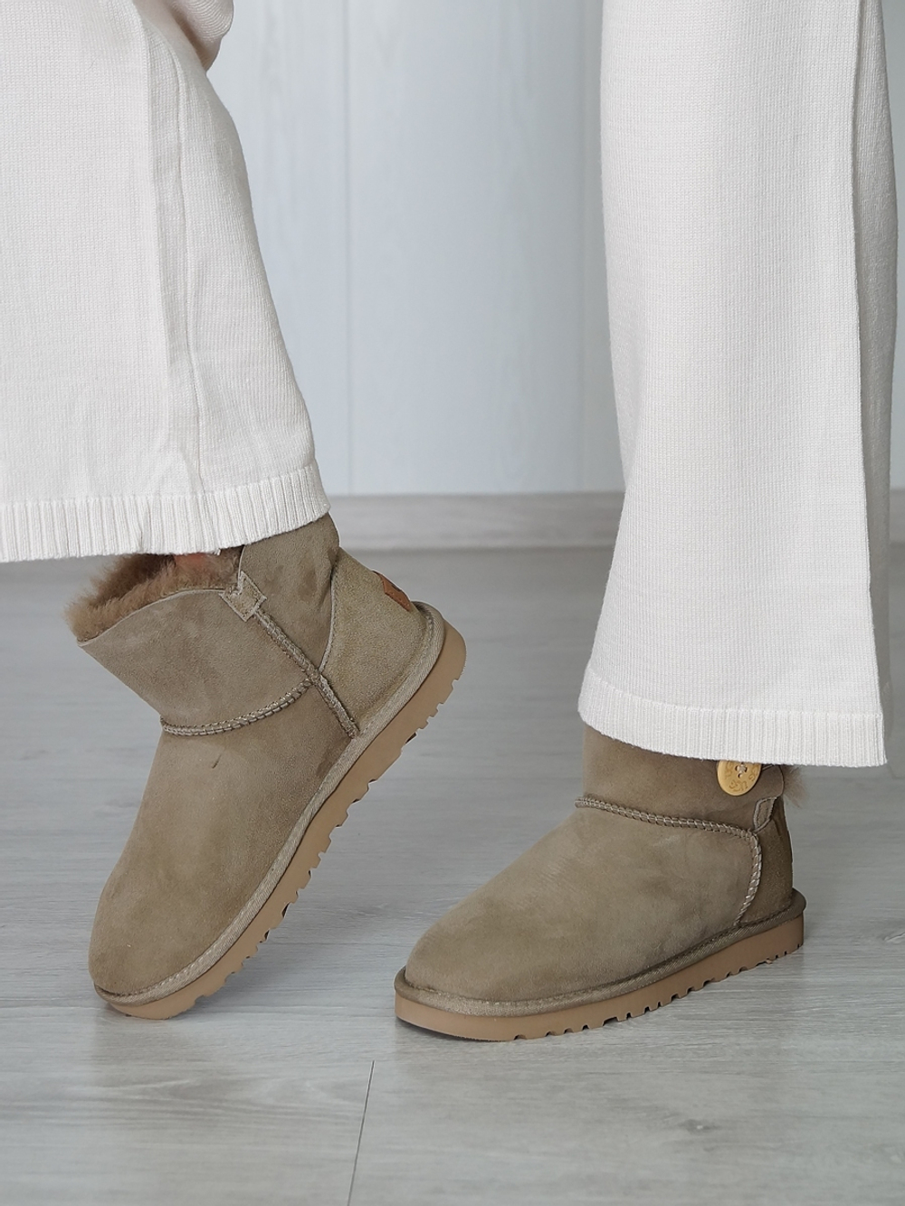 Угги женские зимние