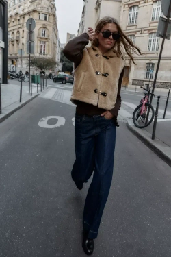 ZARA ЖИЛЕТ ИЗ ИСКУССТВЕННОЙ ОВЧИНЫ С ЗАСТЕЖКАМИ-ТОГГЛ, РЫЖЕВАТО-КОРИЧНЕВЫЙ