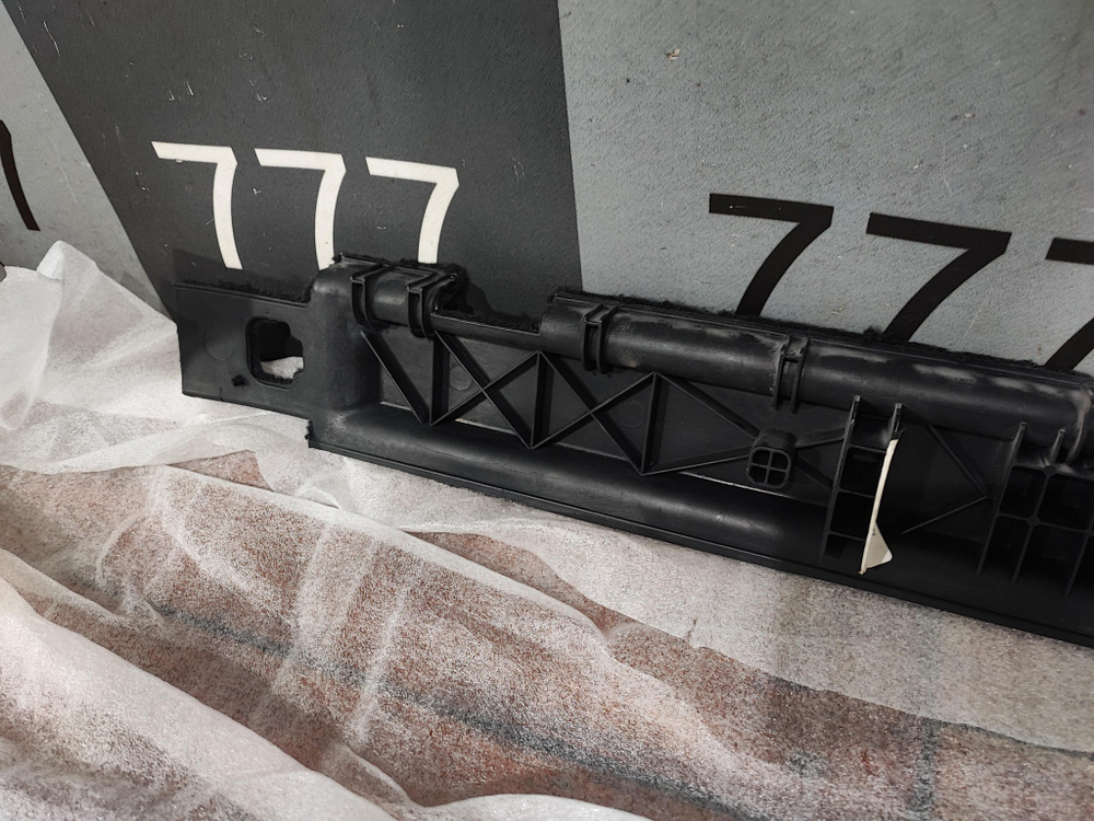 Обшивка багажника Range Rover Sport 2 (L494) Новая Оригинал DK6246066A