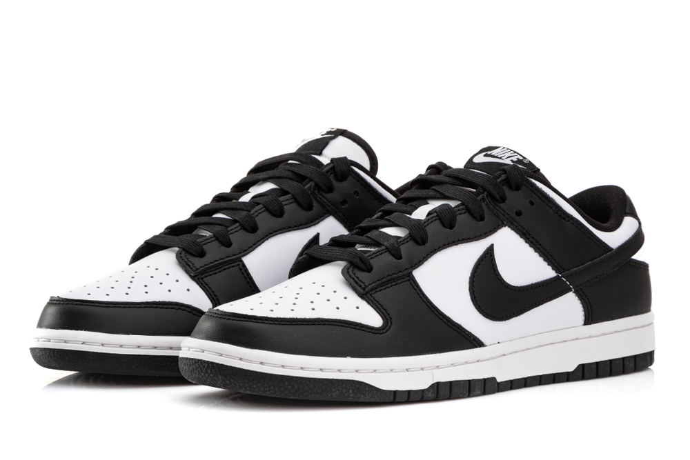 Nike Dunk Low "Panda"