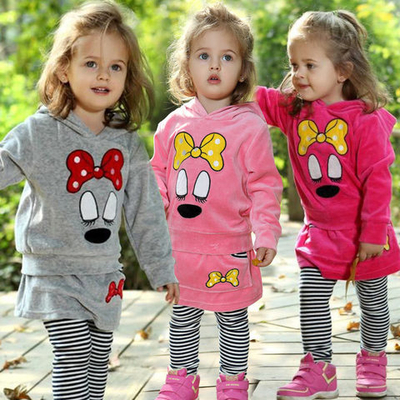 Костюм из юбки с леггинсами в полоску и худи с аппликацией