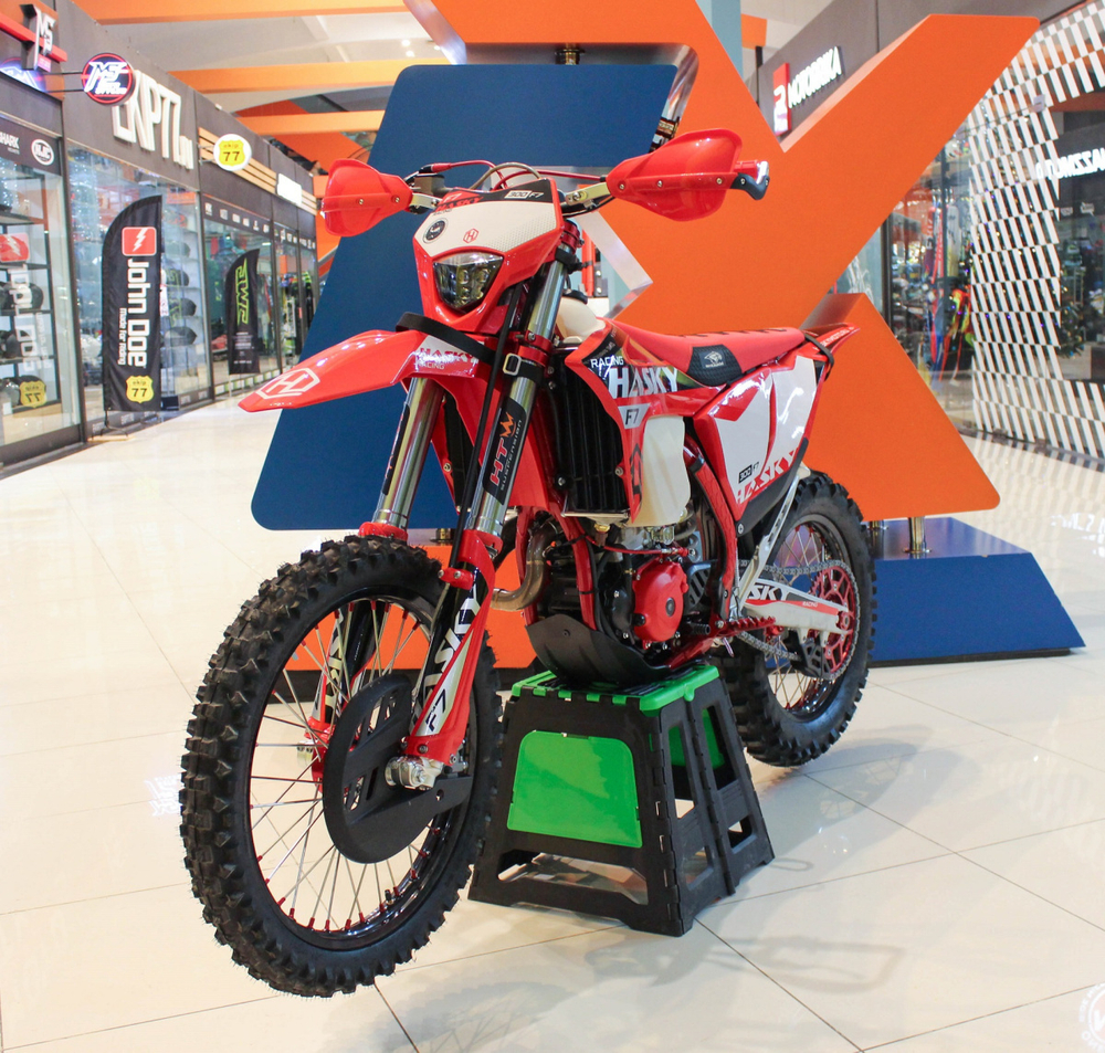 Мотоцикл Hasky F7 Racing 182MN 300cc 2023
