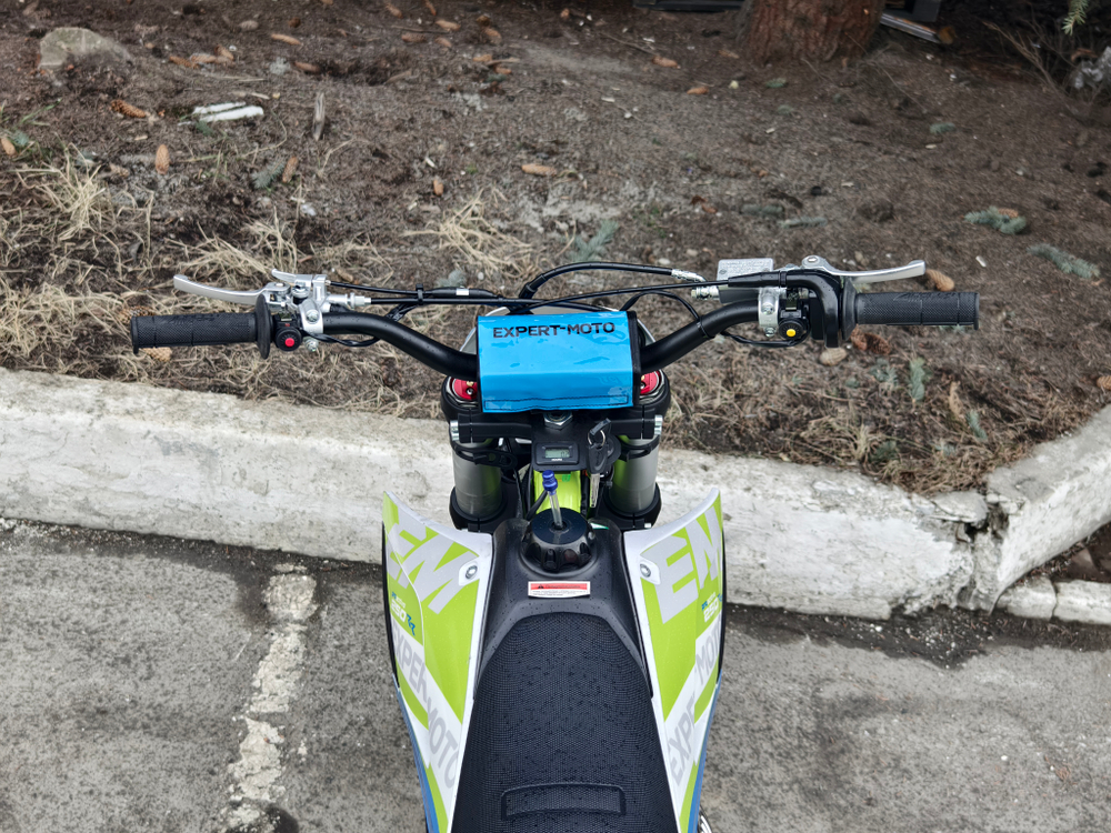 Мотоцикл кросс Apollo Thunder-250 (110/90-18)