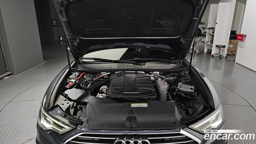 Audi A6 (C8) 40 TDI Premium (05.2020)