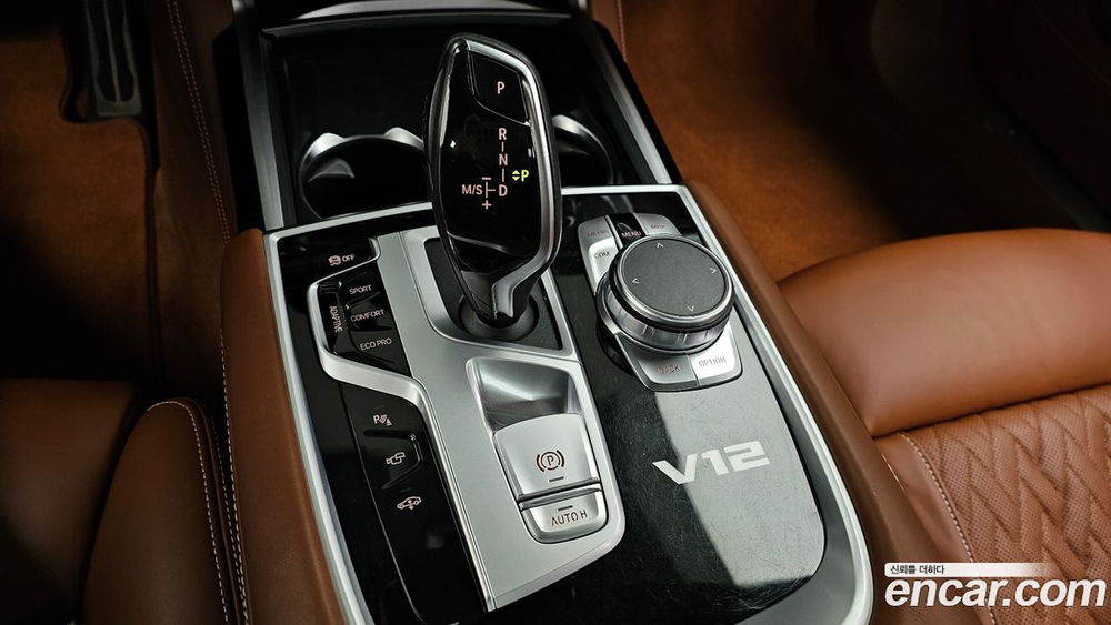 BMW 7 Series (G11) M760Li xDrive (03.2020)