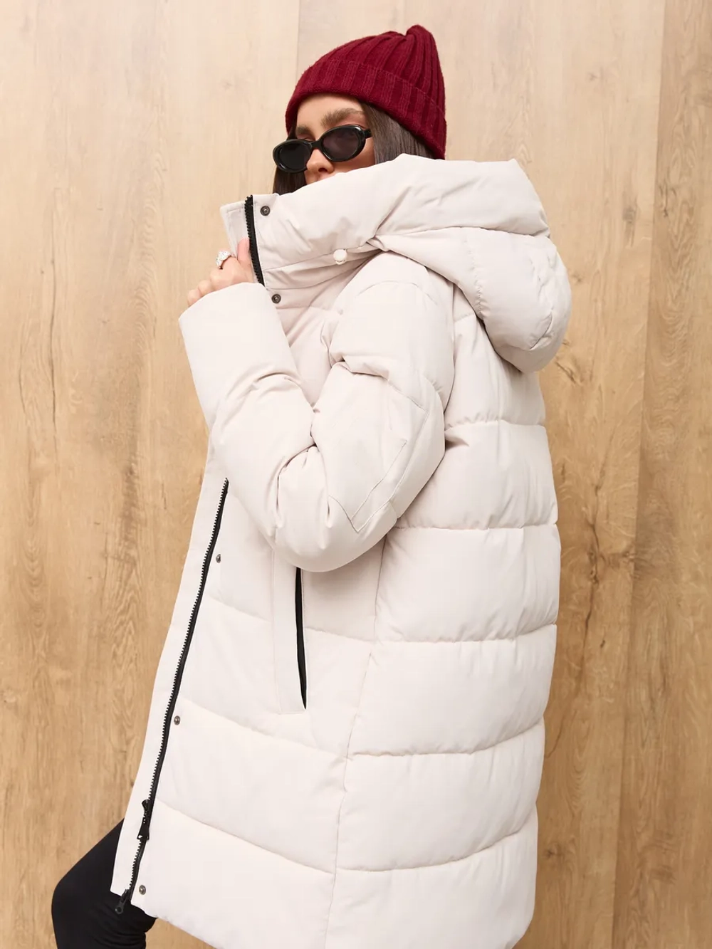 Куртка зимняя удлиненная с капюшоном