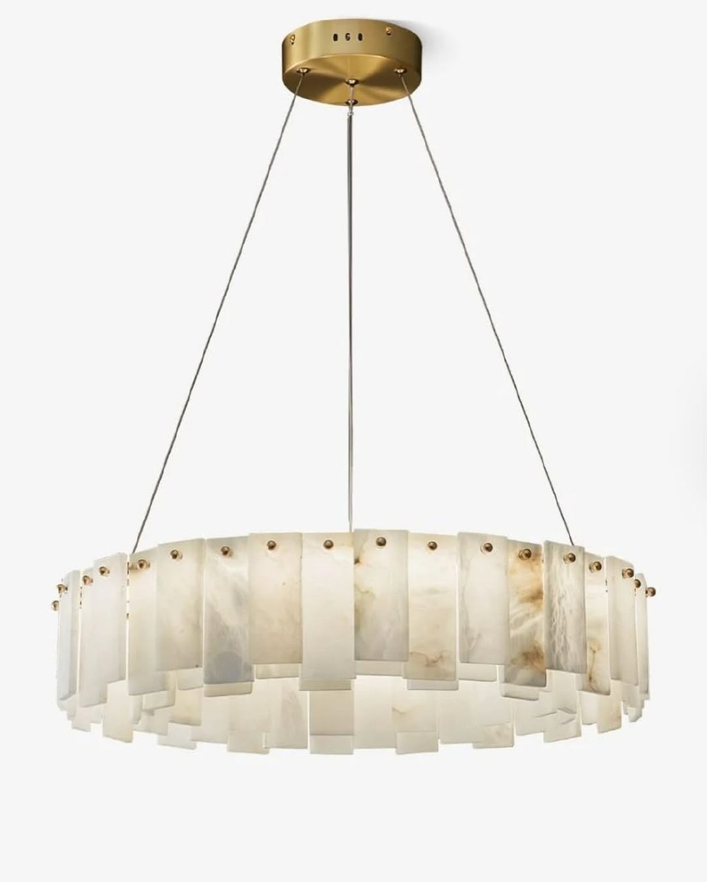 Подвесные люстры из натурального мрамора — сочетание роскоши и современного дизайна.
