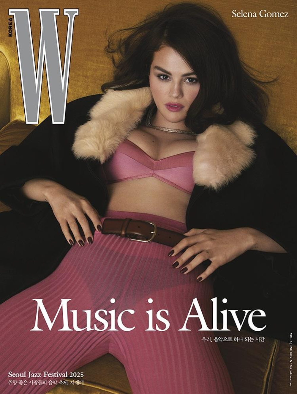 публикация W - 2025 Vol.6 SELENA GOMEZ