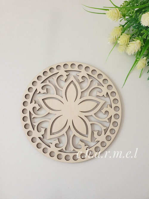 Круг резной Центральный цветок 15 см