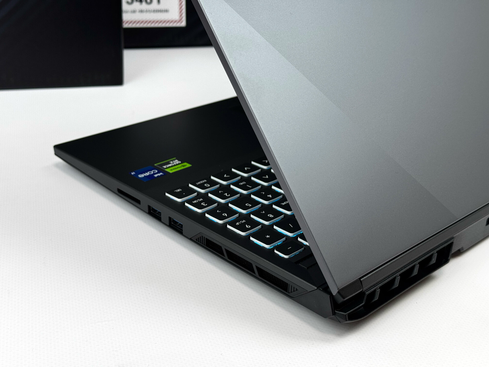 Новый ноутбук Mechrevo Intel Core i7-13700HX / RTX 4070 8GB / 16GB / 1TB / 2.5K / 240Hz / Win11 / RU-EN клавиатура