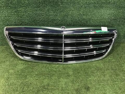 Решетка радиатора Mercedes S w222 (2017-2020)