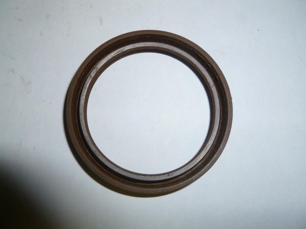 Сальник (50х62х9) вала коленчатого задний KM2V80/Rear oil seal