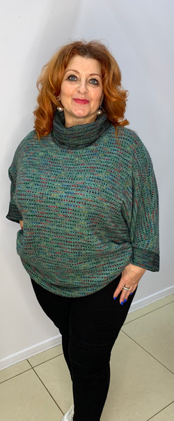 Меланжевый  джемпер с кармашками и хомутом