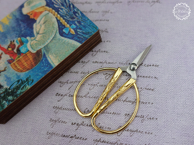 Золотистые ножницы с драконом и фениксом