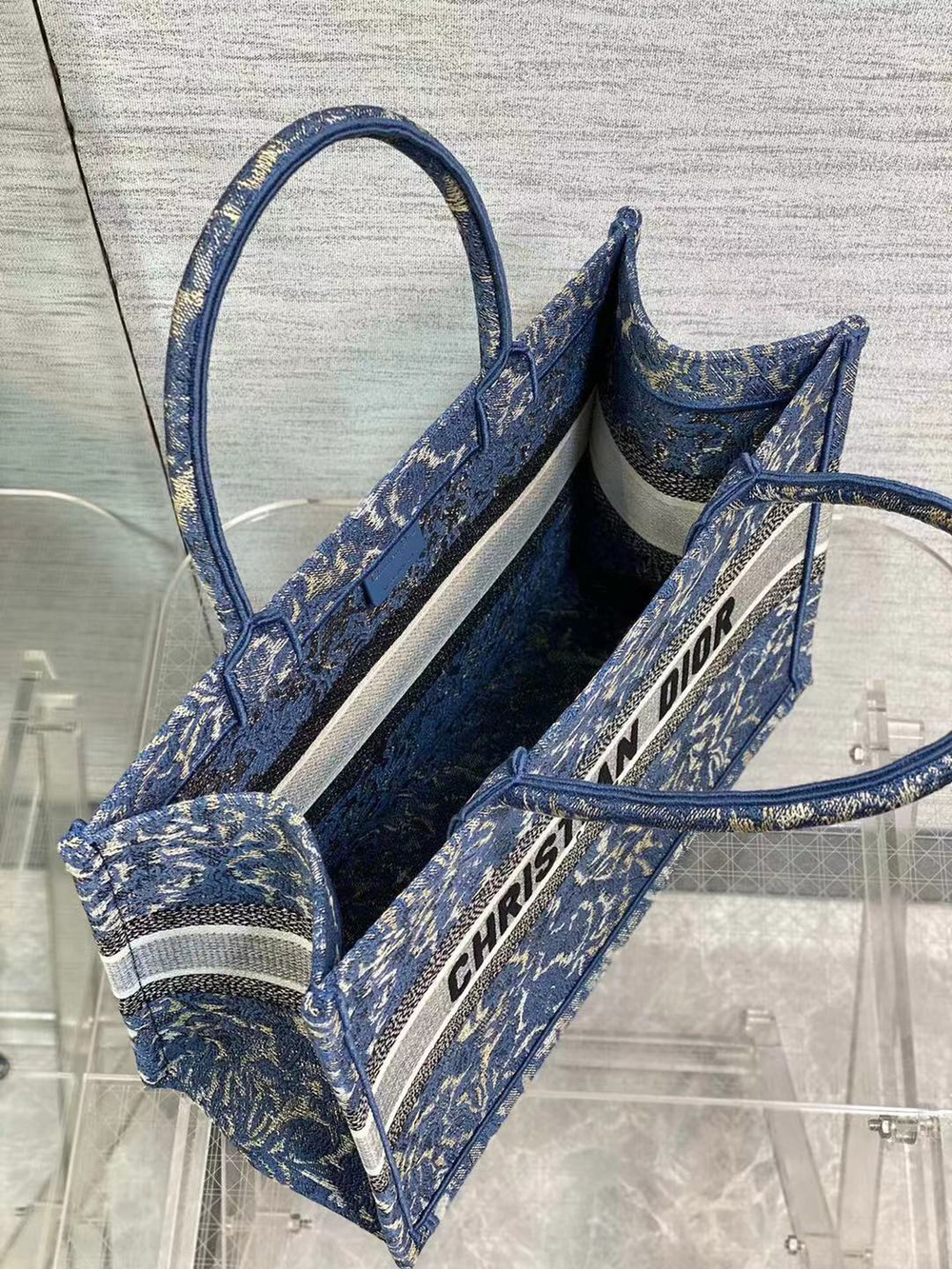Christian Dior Book Tote 36 cm