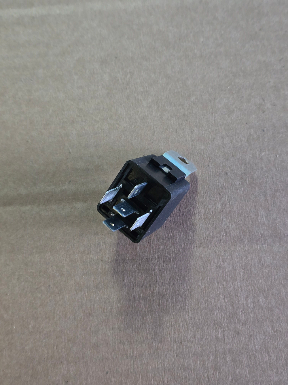 Реле стеклоочистителя ЕВРО-3 (24В, 25А/35А) (YL309-С,YL315-C, 753.3777-02)