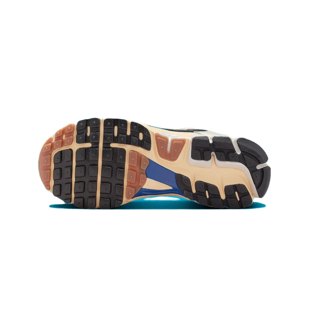 Кроссовки Nike Air Zoom Vomero 5 'Design by Japan' HF4524-111