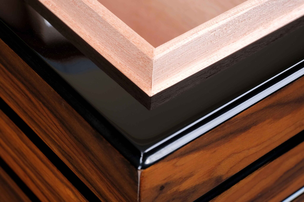 Хьюмидор Lubinski на 80 сигар, Черный лак и Макассар Q242