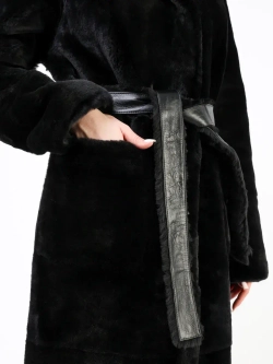 Дубленка зимняя шуба натуральная с капюшоном длинная