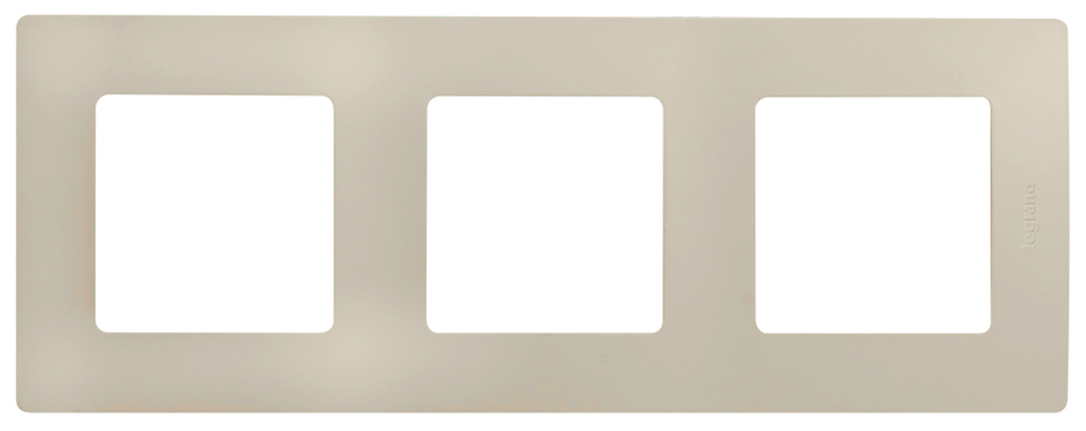 Рамка 3 поста слоновая кость ETIKA Legrand