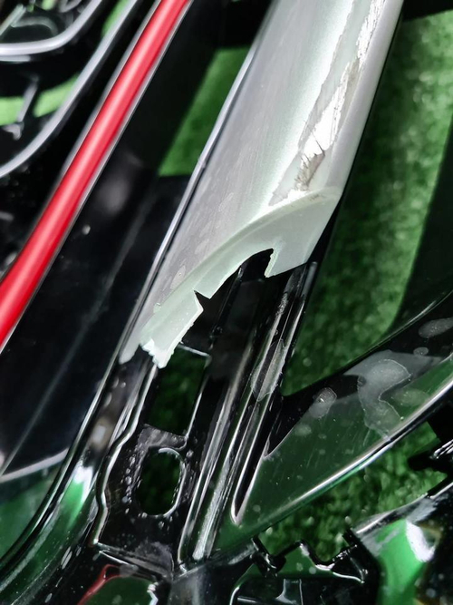 Решетка радиатора Geely Coolray (2019-2024)