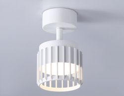 Ambrella Накладной поворотный спот со сменной лампой GX53 Techno family TN71157