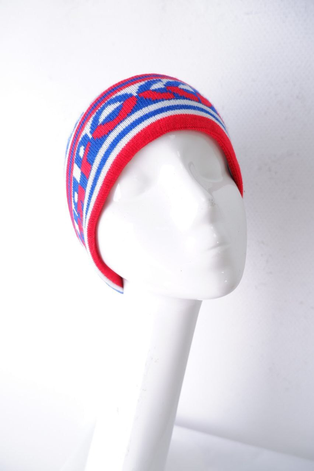 Шапка для зимнего спорта