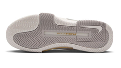 Мужские кроссовки теннисные Nike Zoom GP Challenge 1 Premium - белый