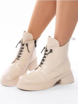 Зимние ботинки на высокой платформе