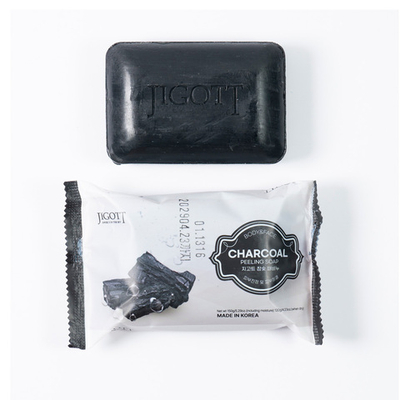 Мыло-скраб для лица и тела с древесным углем 150 г Jigott Charcoal Peeling Soap